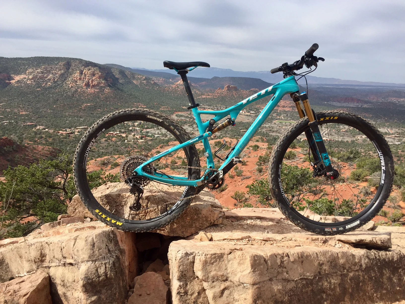 Yeti hotsell asr 2017